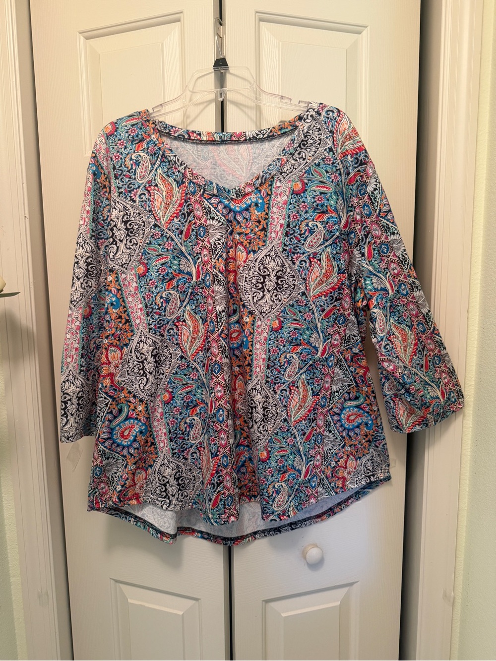 Women's Multicolor Paisley Scoop-Neck Tunic Top
